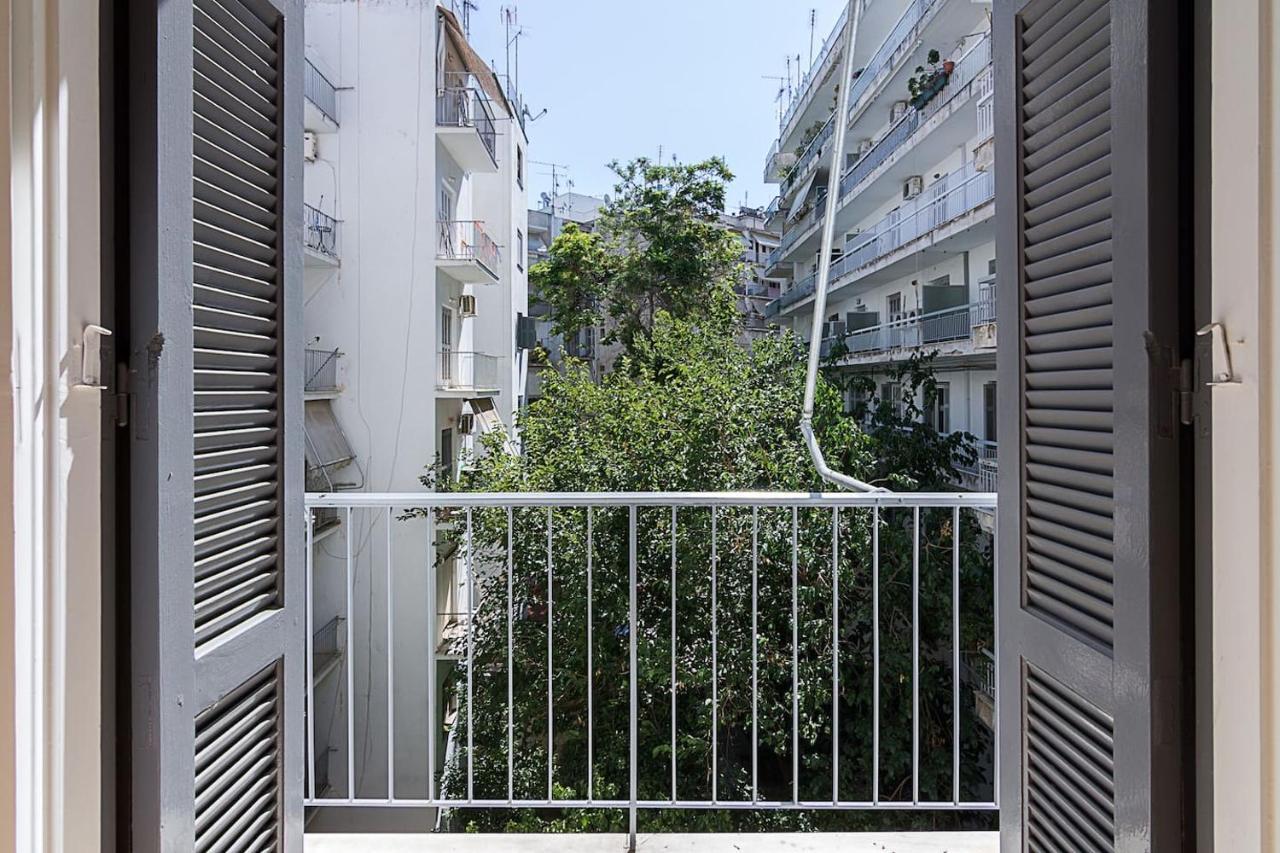 Spacious Two Bedroom Apartment In Central Location เอเธนส์ ภายนอก รูปภาพ