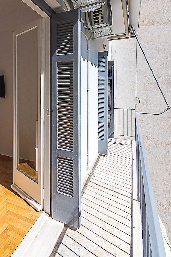 Spacious Two Bedroom Apartment In Central Location เอเธนส์ ภายนอก รูปภาพ
